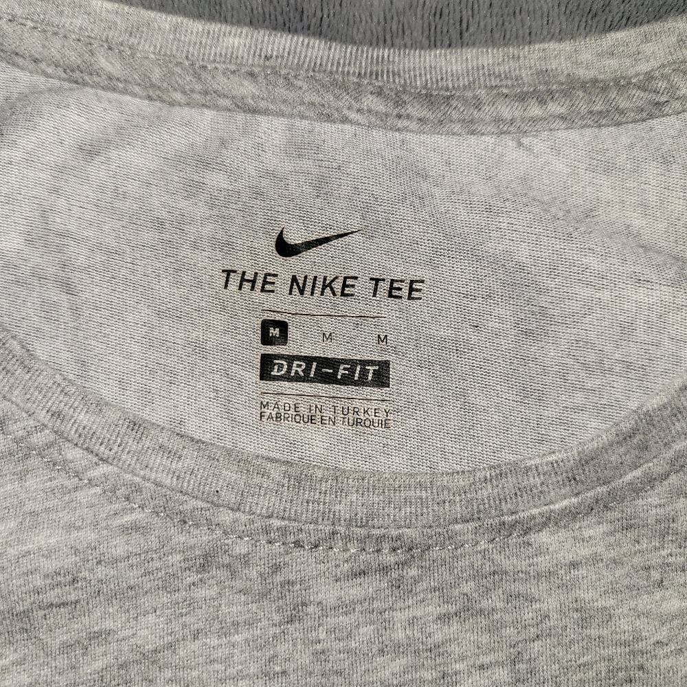 Nike Tank Top - Picture 3 of 3